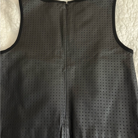 ⭐️ 3/$20 Banana Republic Perforated Black Tank Top faux leather size xs - Picture 3 of 3